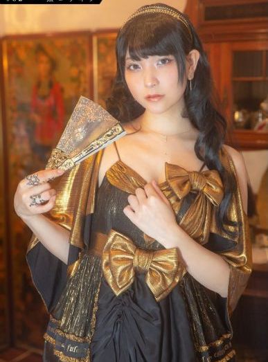 美人无泪