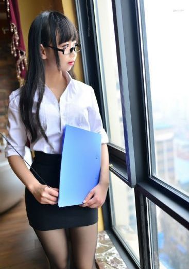 吃葡萄不吐葡萄皮儿